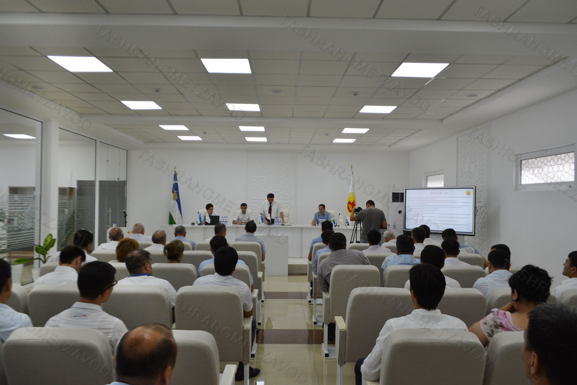 General meeting of shareholders in the new conference hall